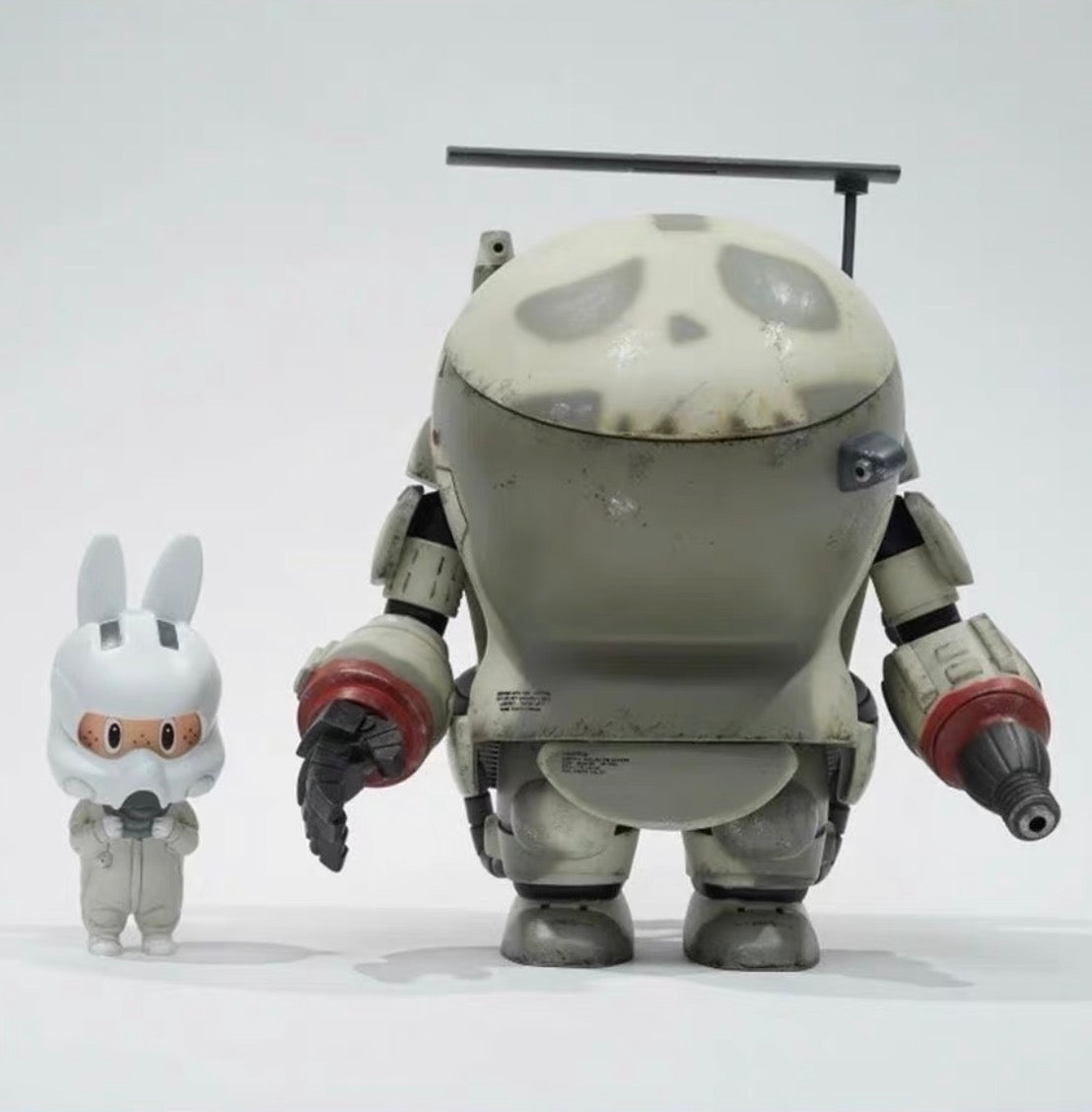Labubu The Monsters Fireball With Mini Labubu Pilot Ver.4.0 2024 Limited Edition