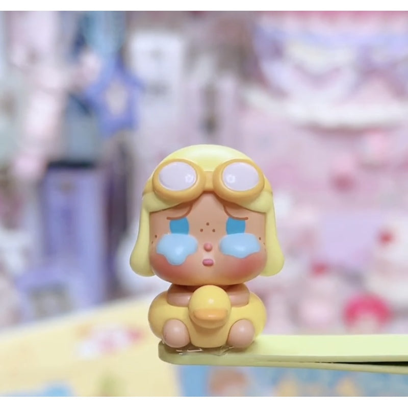 CRYBABY Pop Bean Island Vacation Blind Box Series: Sunbathing (Confirmed Style)