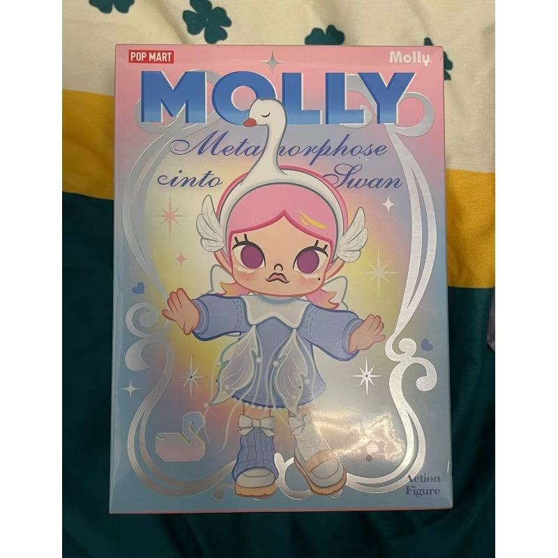 MOLLY Metamorphose Into Swan Action Figures